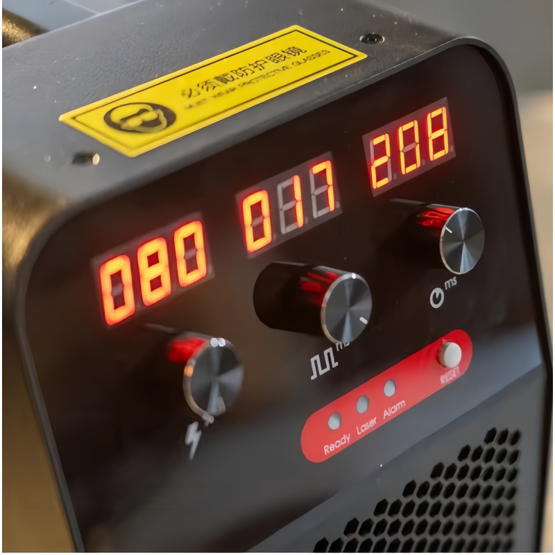 Industrial Handheld Laser Weld - огляд і ціна Industrial Laser Welder Price